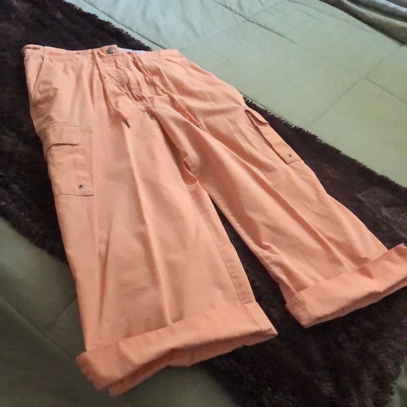 Ralph Lauren Peach Cuffed Cargo/Capri Pants Size 4 - Picture 2 of 11